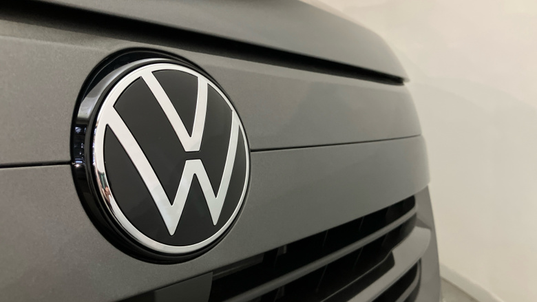 Volkswagen Transporter T32 Swb Diesel 2.0 TDI 170 Commerce Pro Van Auto